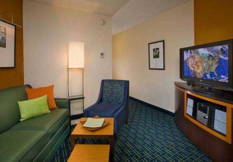Fairfield Inn And Suites By Marriott Oklahoma City Airport Екстер'єр фото