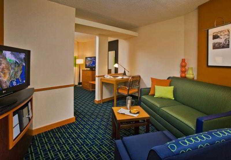 Fairfield Inn And Suites By Marriott Oklahoma City Airport Номер фото
